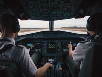 airline pilots cataract