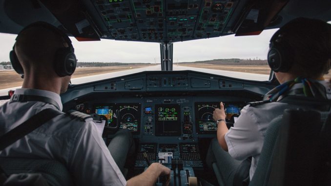 airline pilots cataract